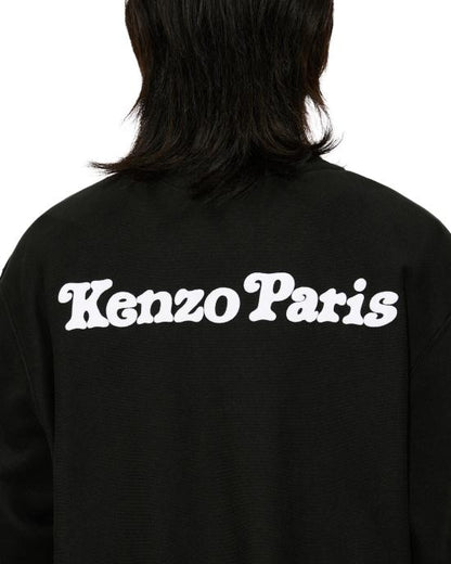 Long -sleeved t -shirt