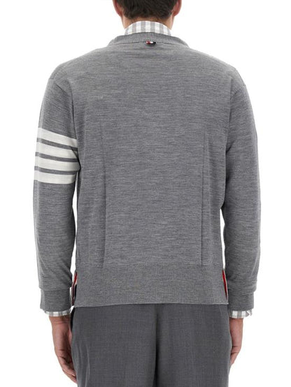 V-NECK CARDIGAN