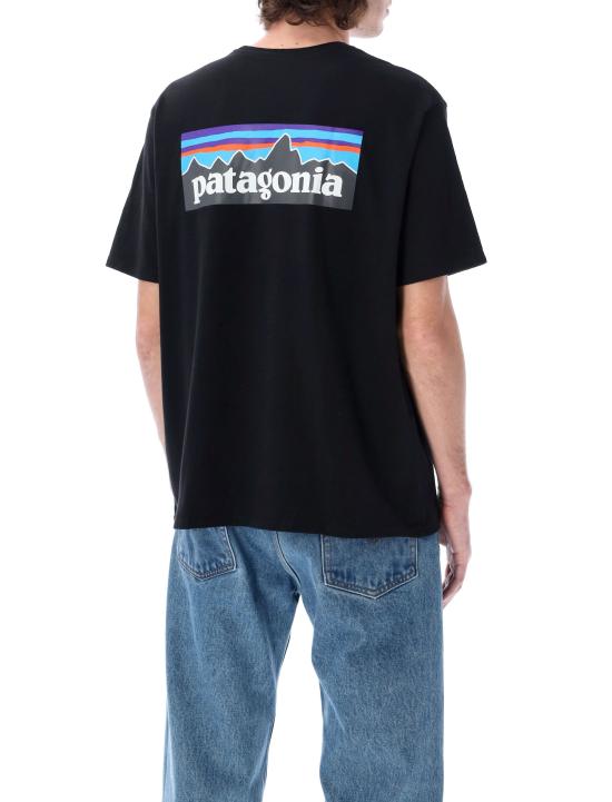 Short -sleeved t -shirt