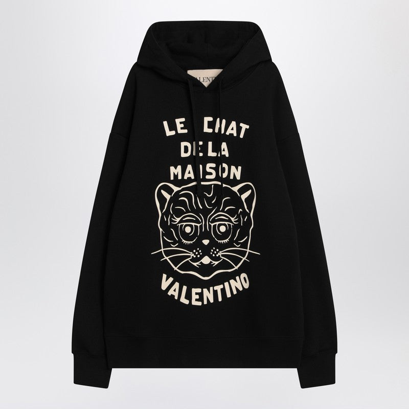 Black sweatshirt with Le Chat de la Maison patch