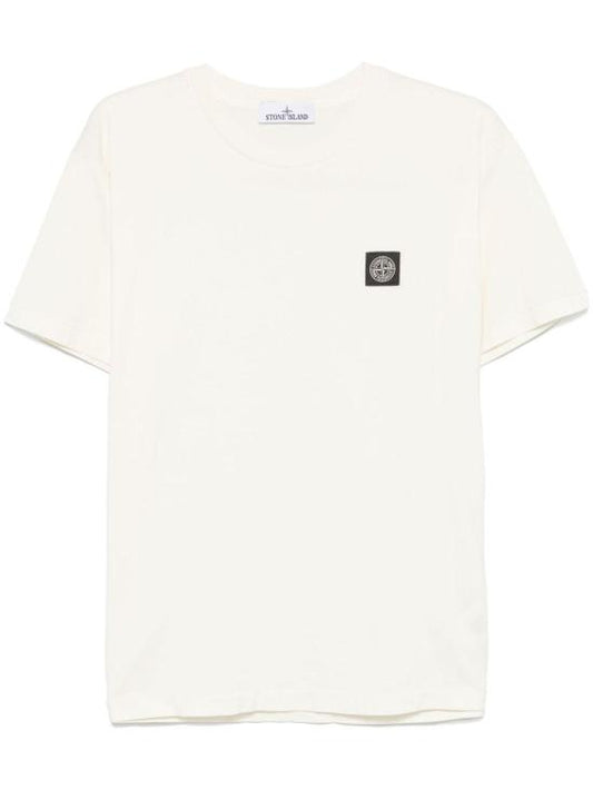 Short -sleeved t -shirt