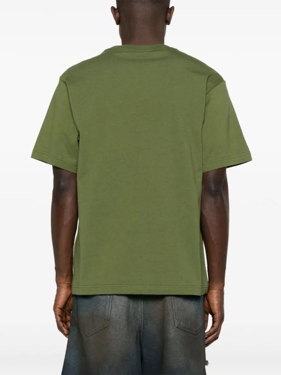 Short -sleeved t -shirt