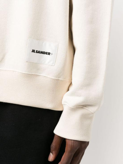 Long -sleeved t -shirt