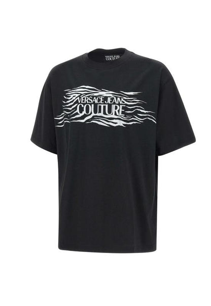 Short -sleeved t -shirt