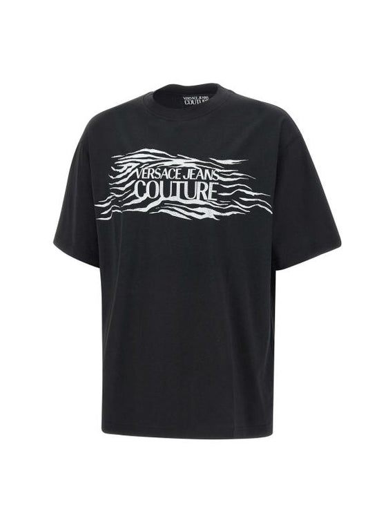 Short -sleeved t -shirt