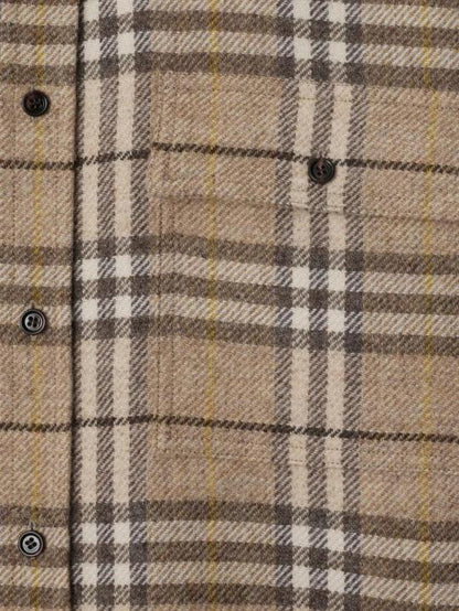 Long -sleeved shirt