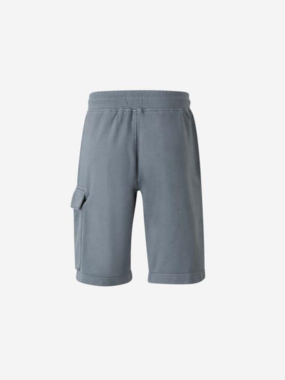Short pants