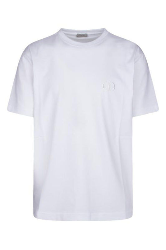 Short -sleeved t -shirt