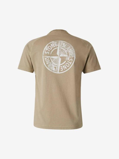 Short -sleeved t -shirt