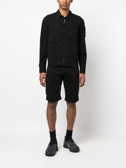 Short pants
