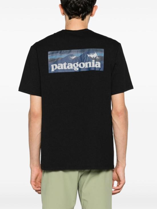 Short -sleeved t -shirt