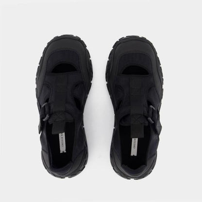 Sandal