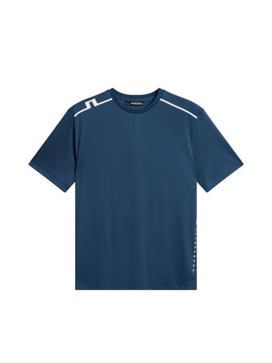 Short sleeve t -shirt