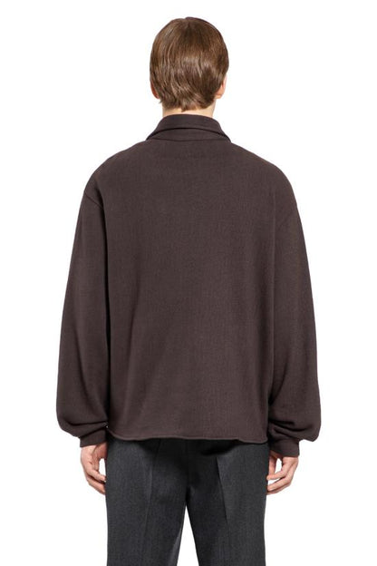 Long -sleeved shirt