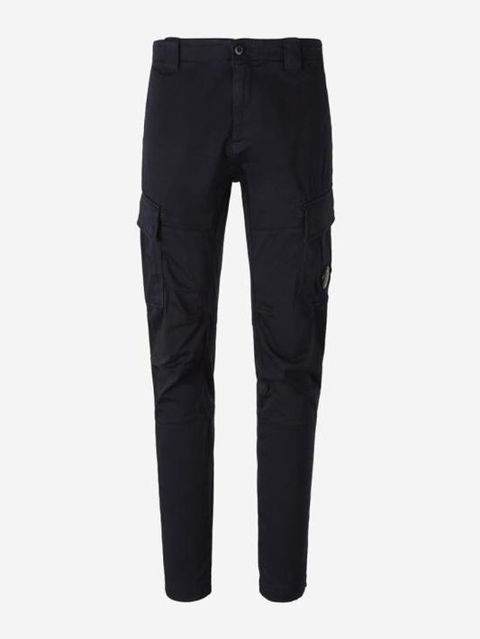 Straight pants