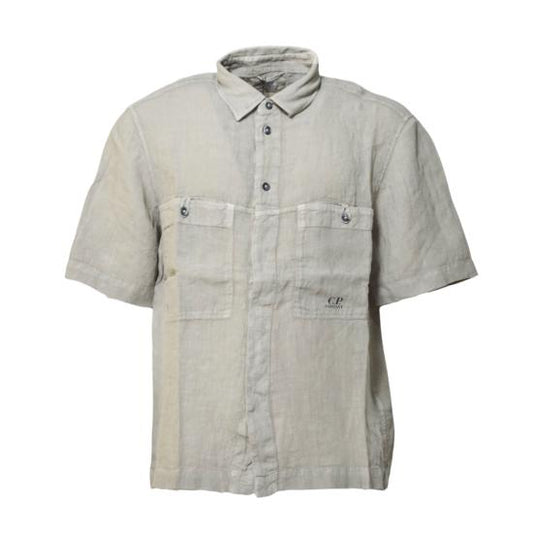 Short -sleeved shirt