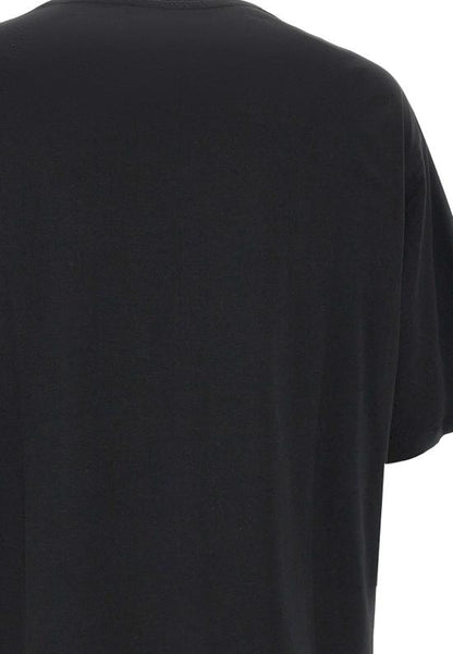 Short -sleeved t -shirt