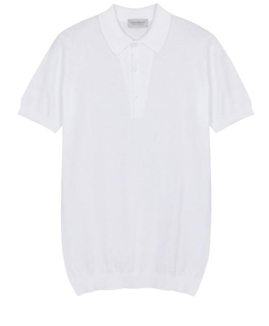Short -sleeved t -shirt