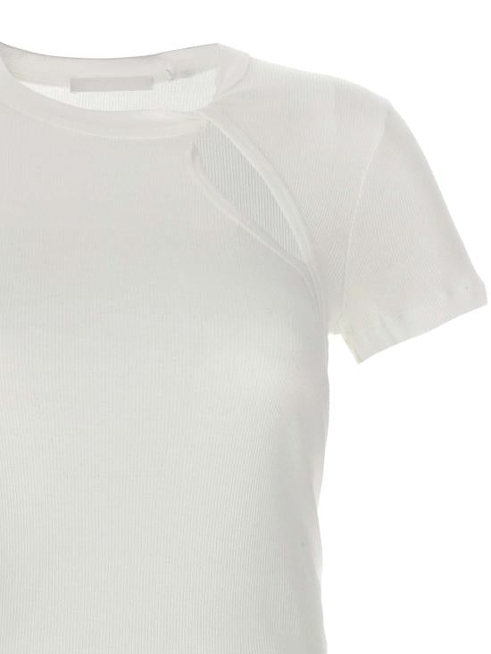 Short -sleeved t -shirt