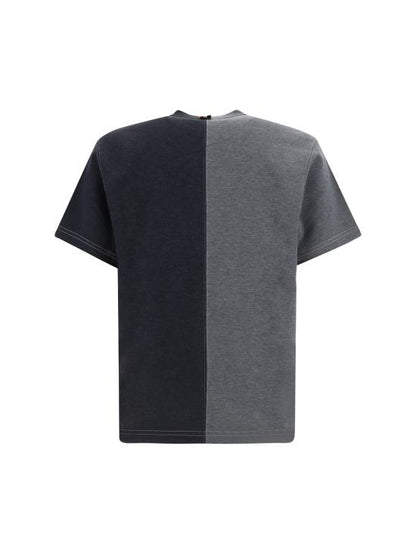 Short -sleeved t -shirt