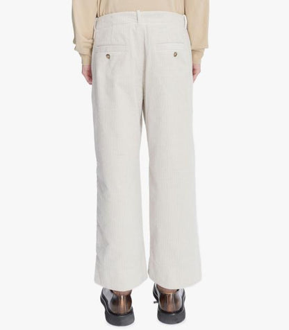 بنطلون مستقيم