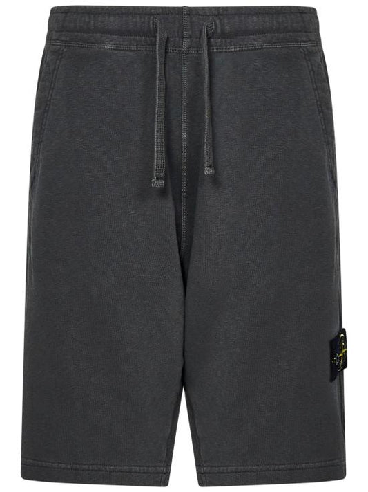 Short pants