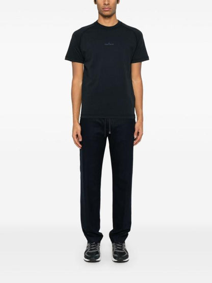 Short -sleeved t -shirt