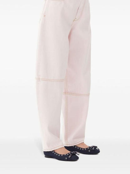 Flat shoes