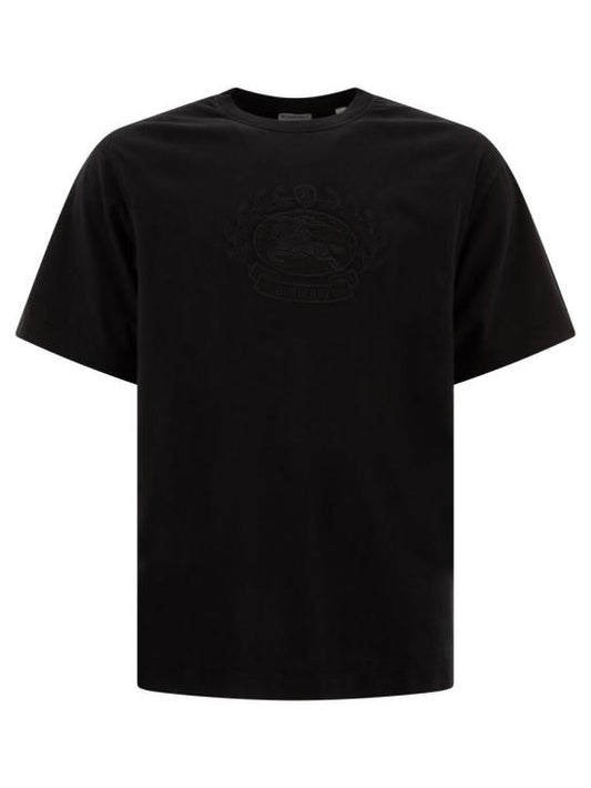 Short -sleeved t -shirt