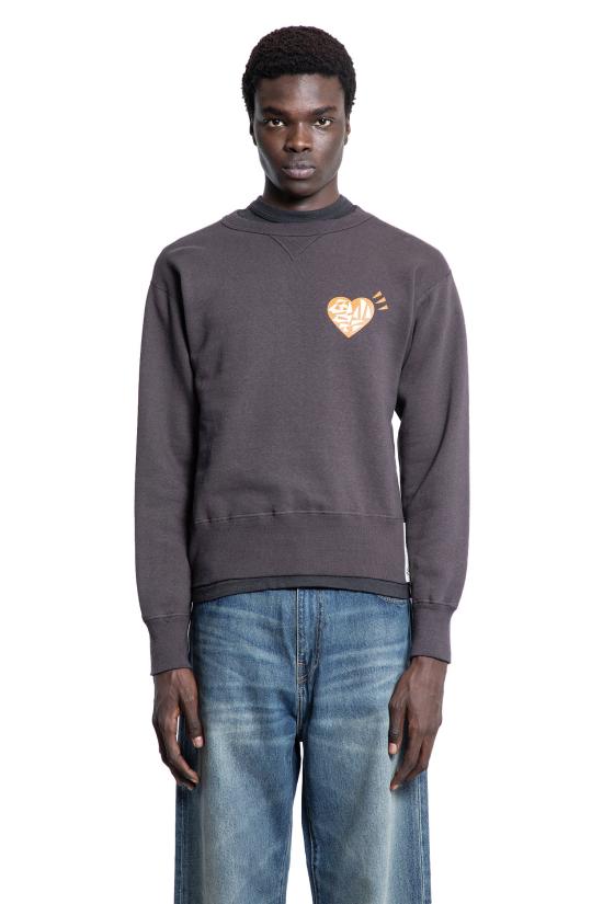Long -sleeved t -shirt