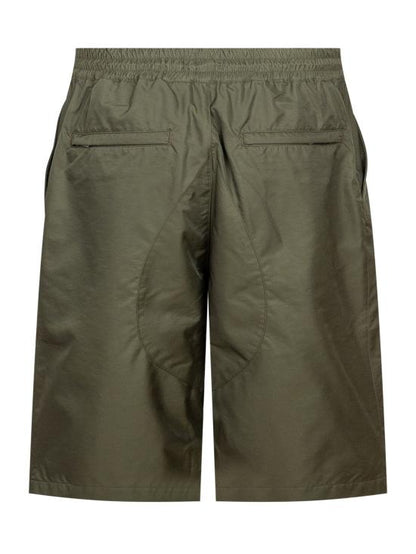 Short pants