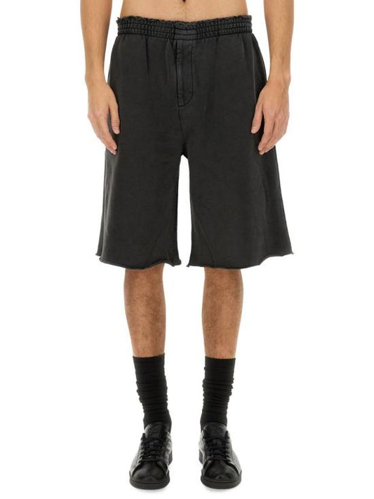 Short pants