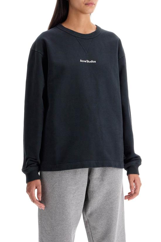 Long -sleeved t -shirt