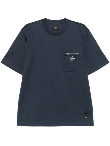 Short -sleeved t -shirt