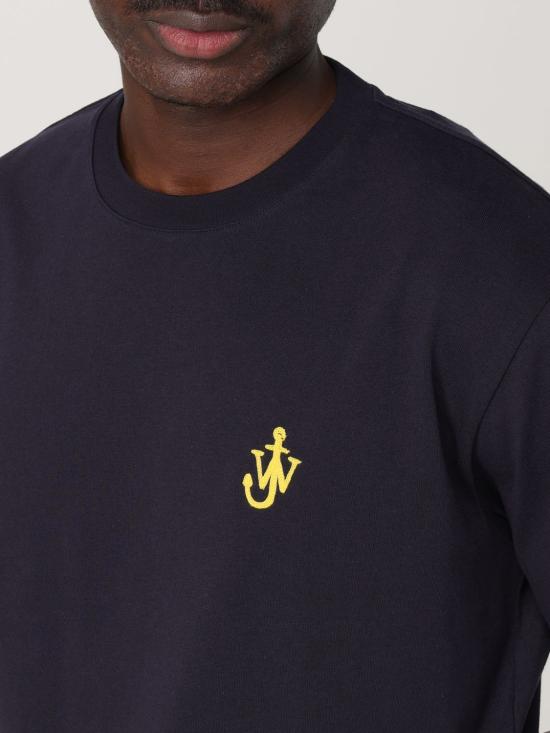 Short sleeve t -shirt