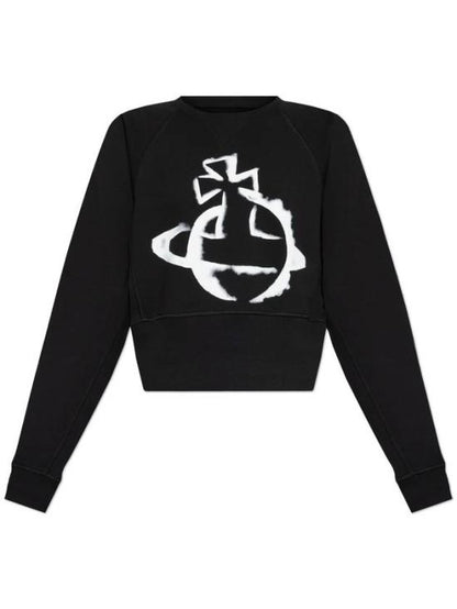 Long-sleeved t-shirt