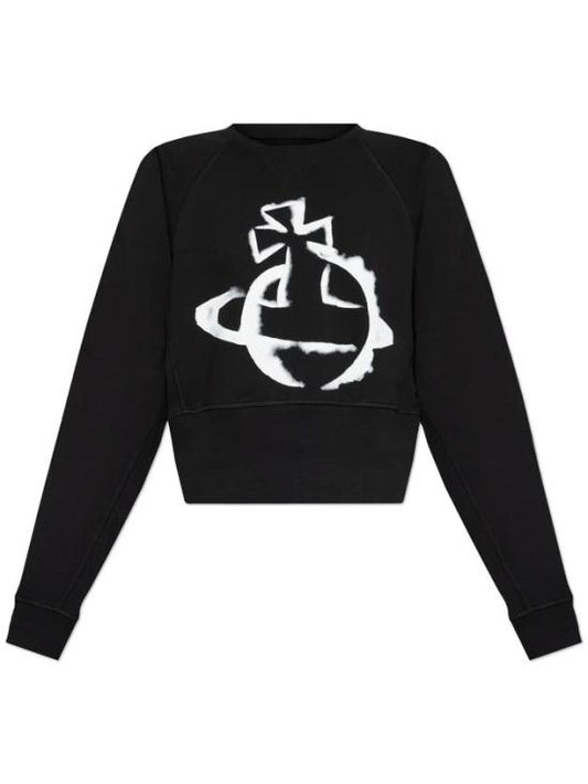Long-sleeved t-shirt