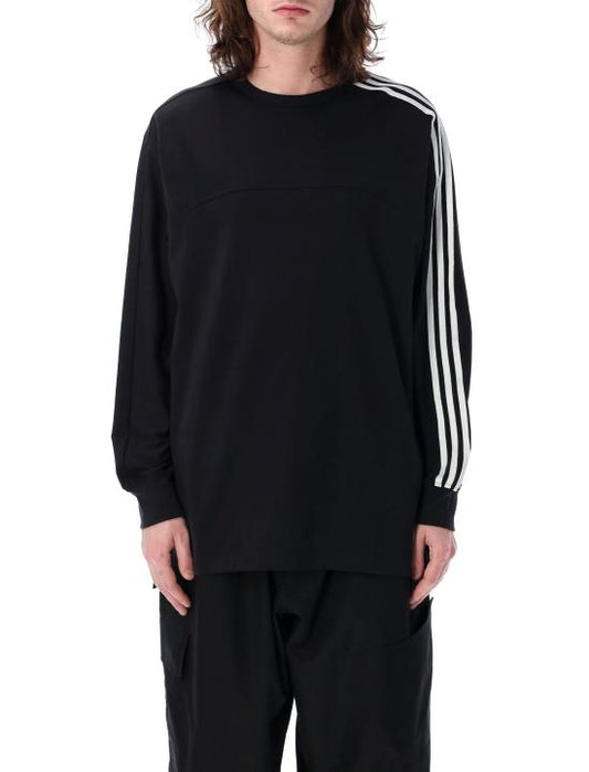 Long-sleeved t-shirt