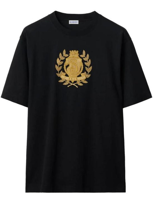 Short -sleeved t -shirt