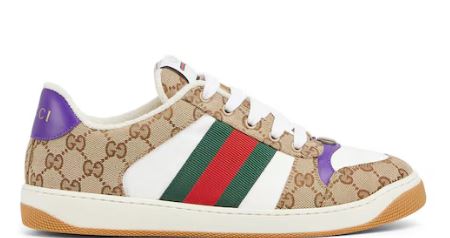 أحذية رياضية