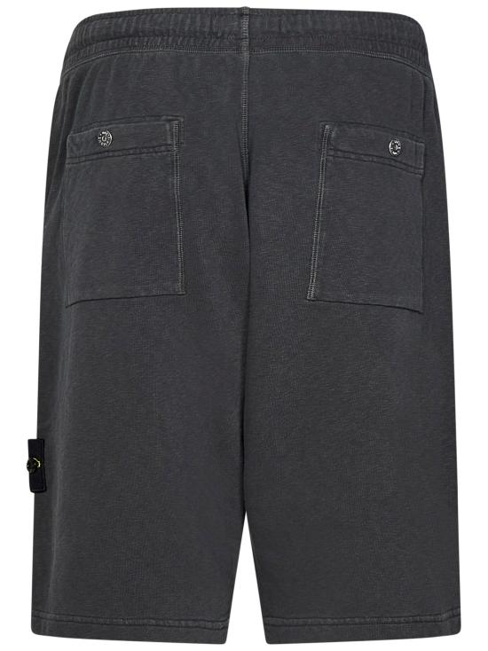 Short pants