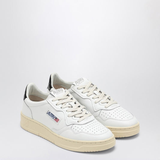 Medalist White/black Trainer
