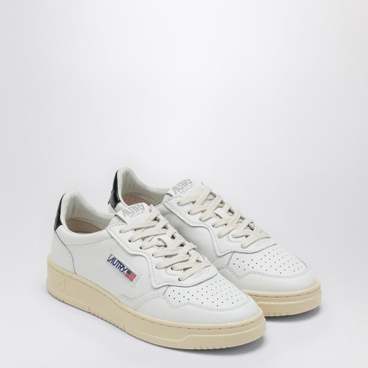 Medalist White/black Trainer