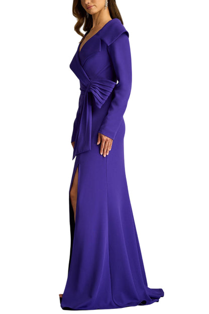 BOLEYN PORTRAIT COLLAR GOWN