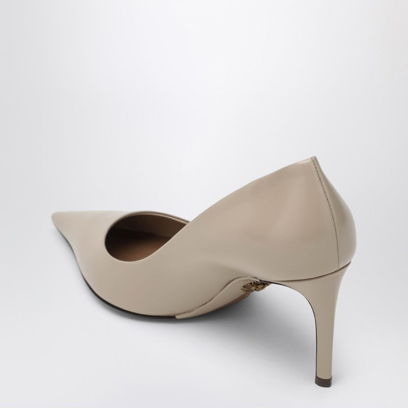 Beige calfskin décolleté devotion