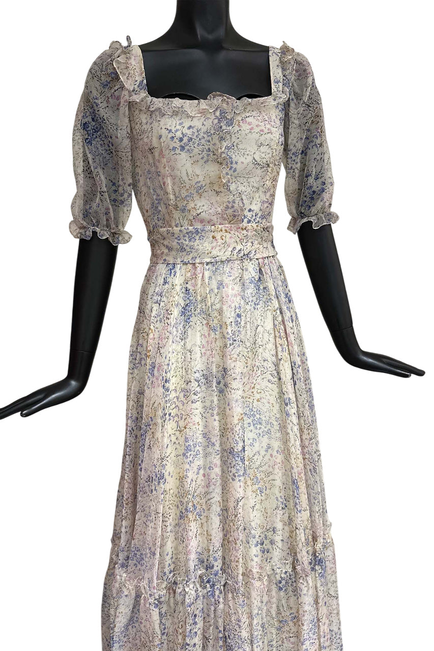GATHERED DRESS