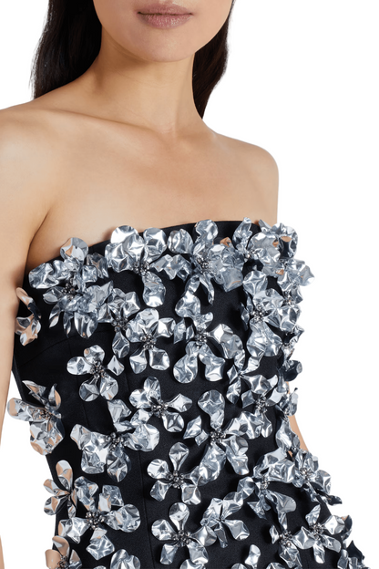 فستان مارا باللون الأحمر من قماش جاكار وردي جرافيكي