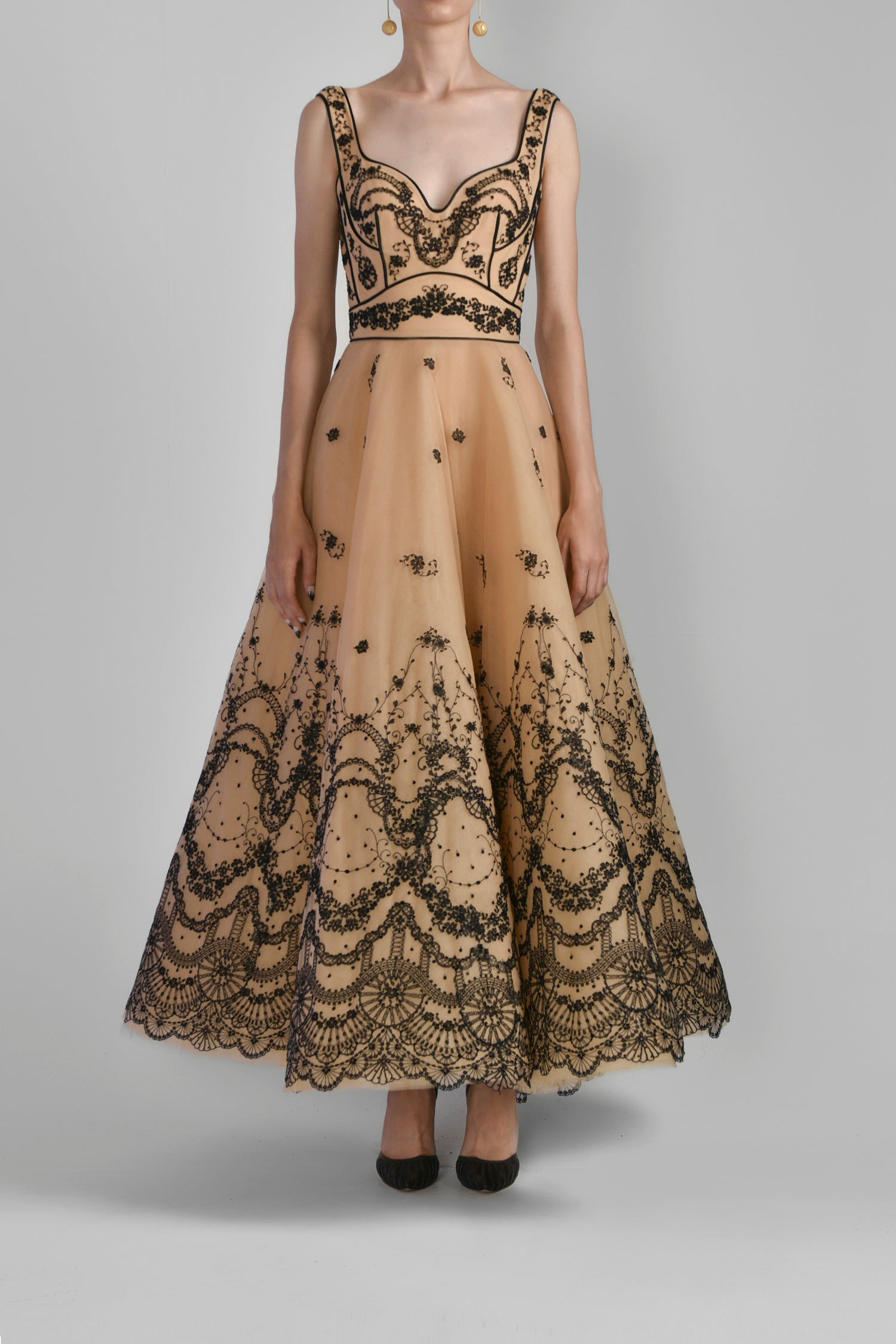 sleeveless-embroidered-tulle-dress-rtwss23-1