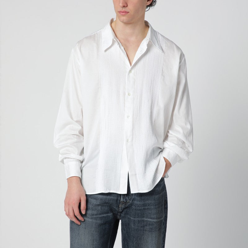 Ivory shirt with pleats on the front and collar
