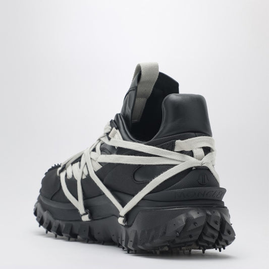 Trailgrip Magalace sneakers in black